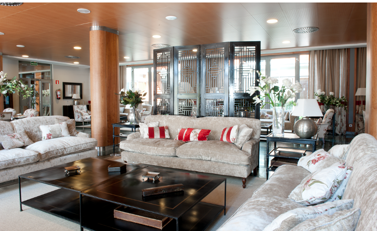 Centro Residencial Sanitas Mirasierra 19