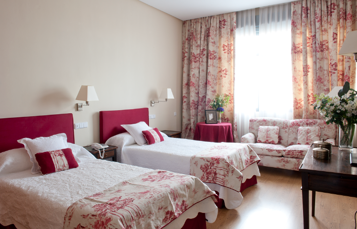 Centro Residencial Sanitas Mirasierra 17