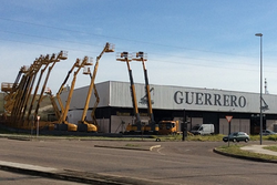 Gruas Guerrero GRUAS CAMION Y MOVILES: SERVICIOS Gruas Guerrero GRUAS CAMION Y MOVILES: SERVICIOS