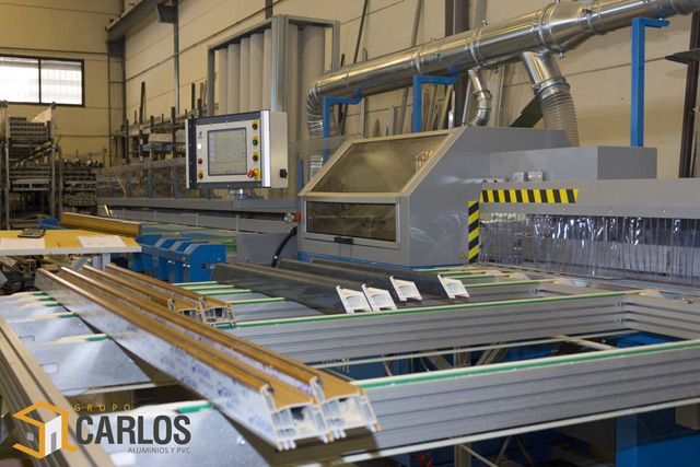 Grupo Carlos CARPINTERIA DE ALUMINIO