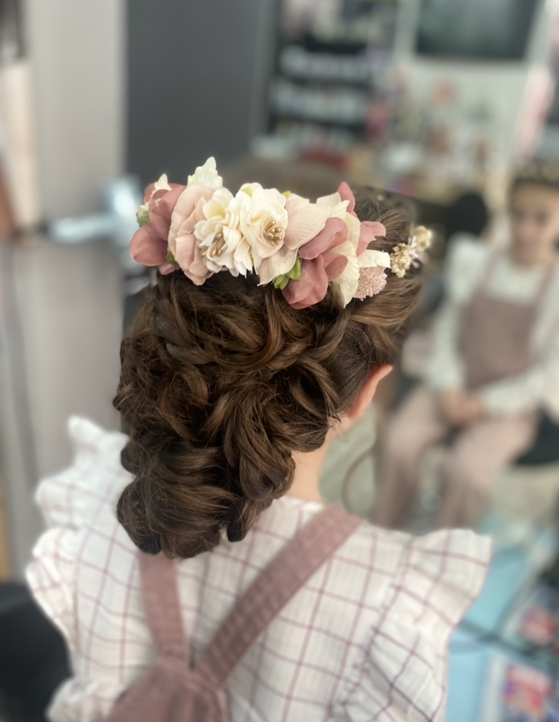 Unik Peluquer&iacute;a Y Est&eacute;tica Burgos 10