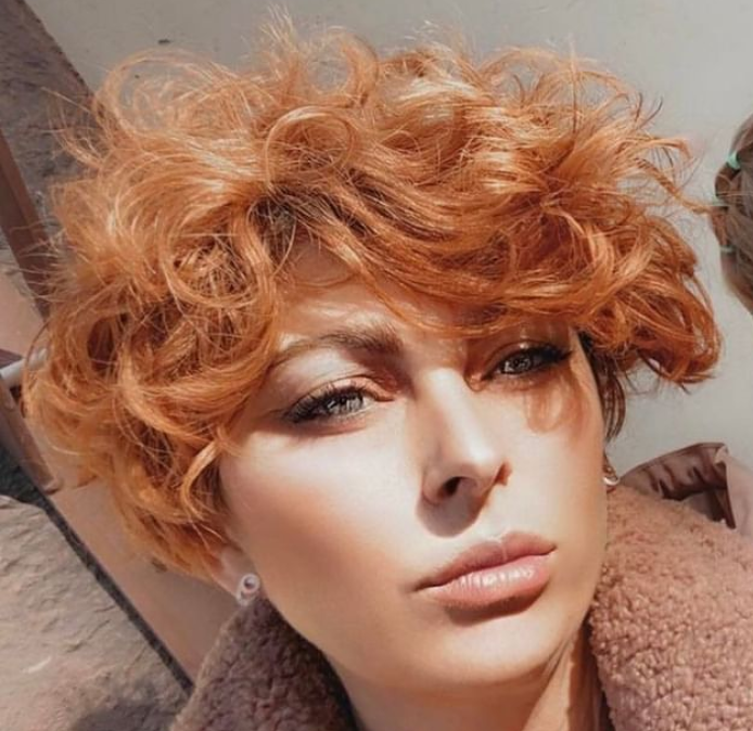 Unik Peluquer&iacute;a Y Est&eacute;tica Burgos PELUQUERIAS UNISEX