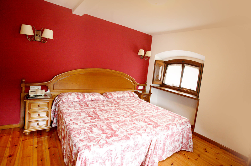 Hotel Puente Romano** 18