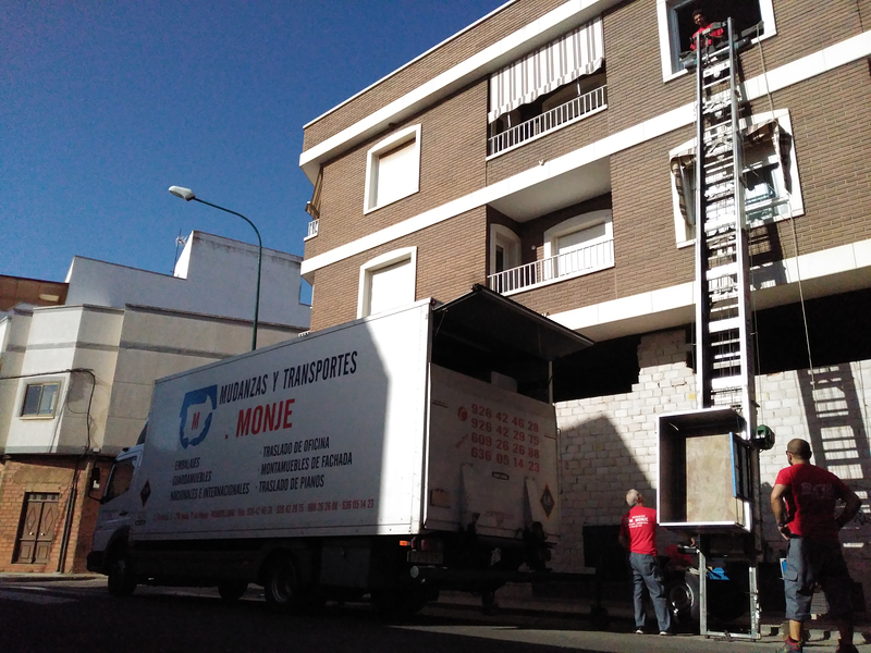 Mudanzas M. Monje Ciudad Real 4