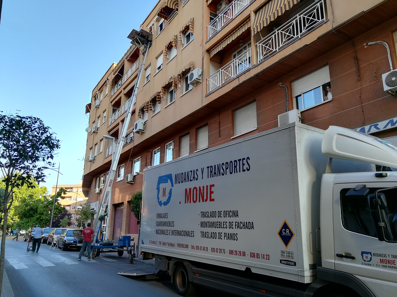 Mudanzas M. Monje Ciudad Real 15