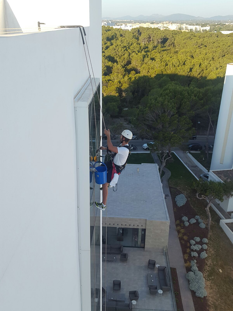 Limpiezas Calinet Balear 10