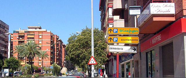 Centros M&eacute;dicos Avenida II Linares