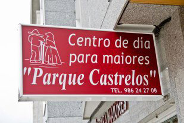 Centro de D&iacute;a Parque Castrelos CENTROS ASISTENCIALES DE DIA