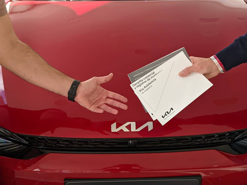Corgal Automóviles Kia - Exposición Ventas 9