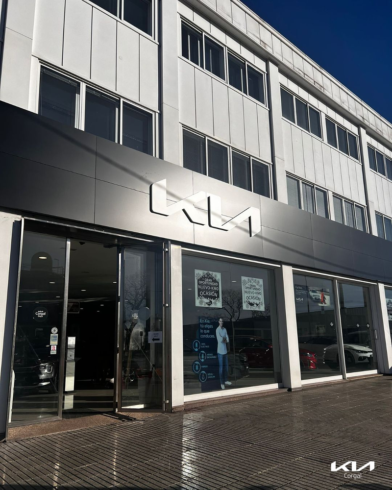 Corgal Automóviles Kia - Exposición Ventas 12
