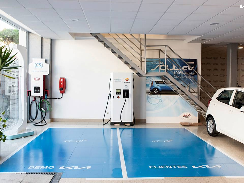 Corgal Automóviles Kia - Exposición Ventas 8