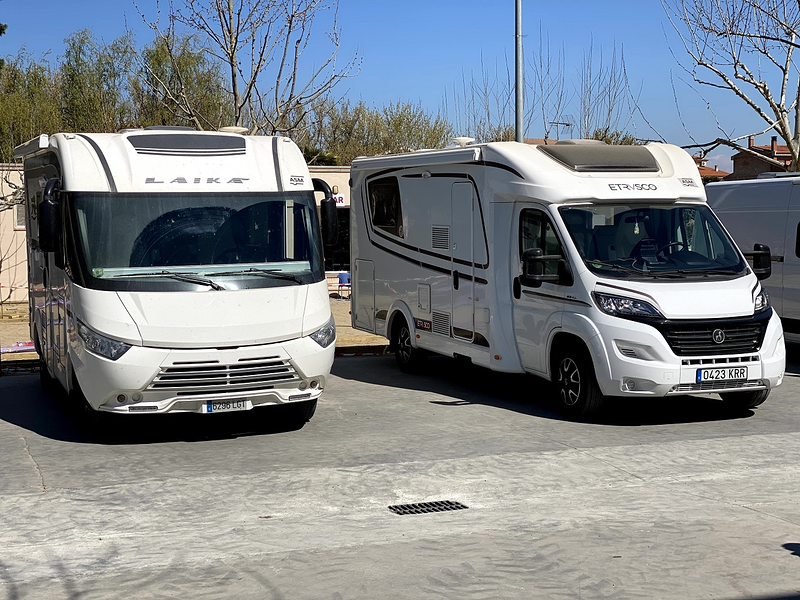 Alquilo Autocaravanas 10