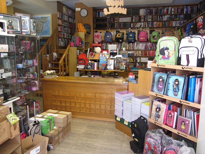 Librería Medrano 4