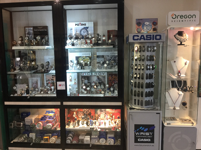 Relojer&iacute;a Br&uacute;jula RELOJERIAS