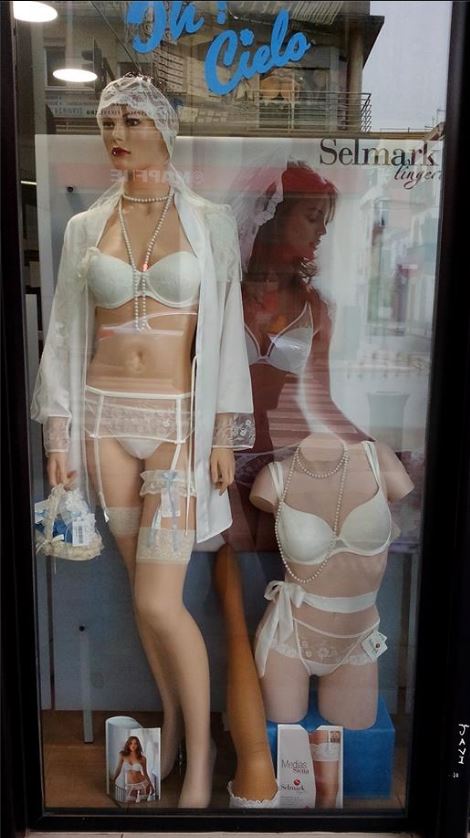 Lenceria Oh Cielo LENCERIA Y CORSETERIA