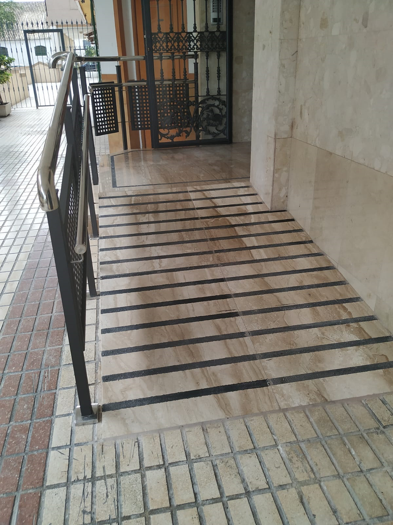 PROSERVI REHABILITACIÓN Y PINTURA S.L. 21