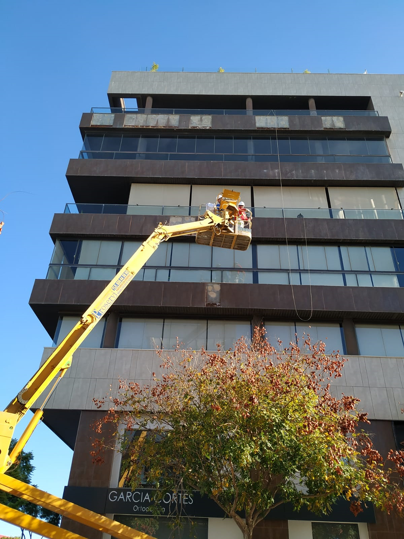 PROSERVI REHABILITACIÓN Y PINTURA S.L. 19