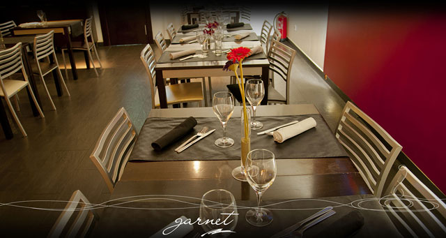 Garnet Caf&eacute; 2