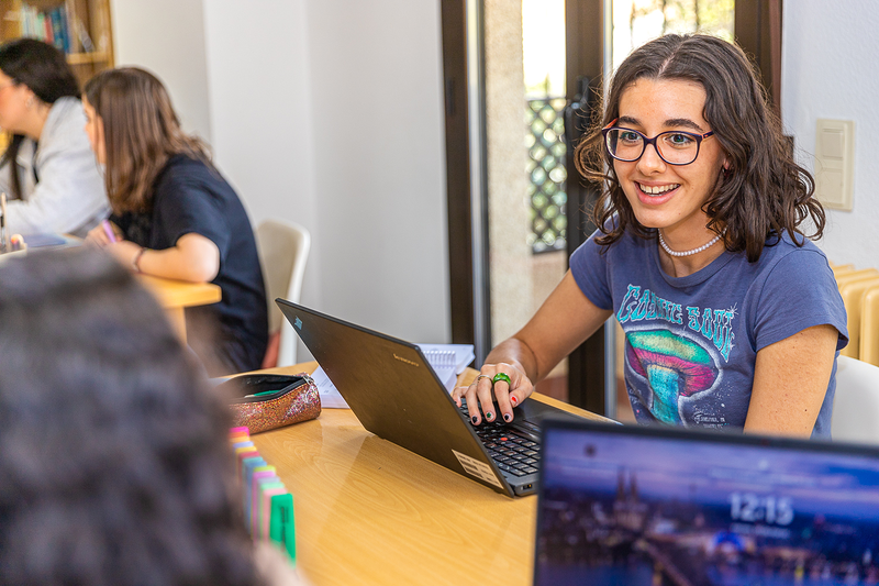 Residencia Universitaria Madre Teresa Rod&oacute;n 8