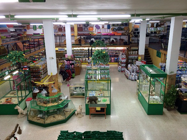 Natura Garden Center ANIMALES DE COMPAÑIA Y ACCESORIOS: ESTABLECIMIENTOS