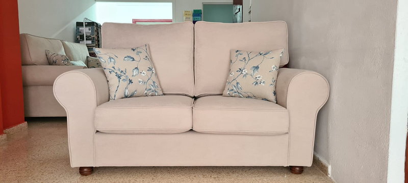 TAPICER&Iacute;A JARA. 3