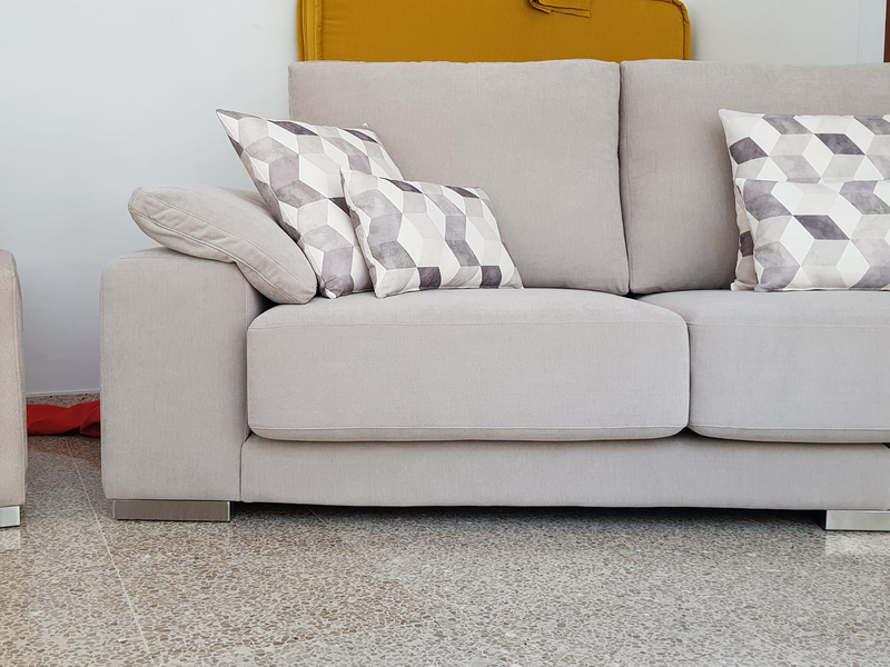 TAPICER&Iacute;A JARA. 18