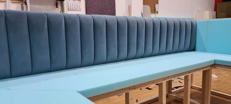 TAPICER&Iacute;A JARA. 27