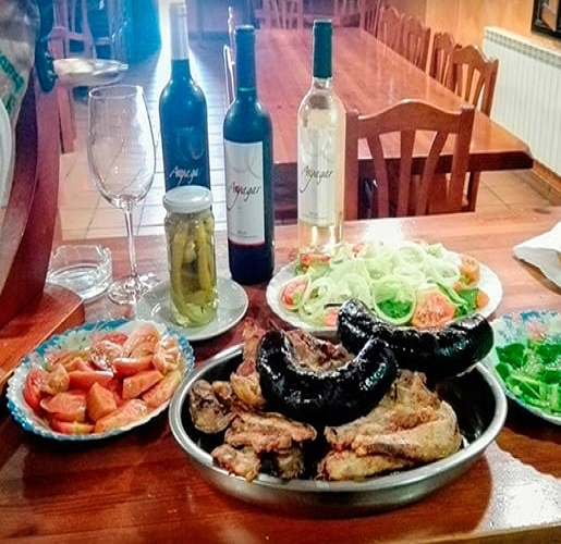Bodegas Ayagar 2