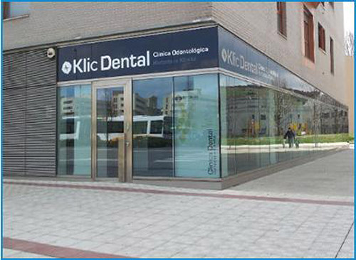 Klic Dental Sarriguren CLINICAS DENTALES