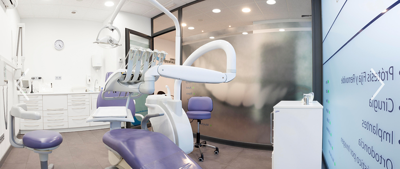 HH Clinica Dental Caparroso CLINICAS DENTALES