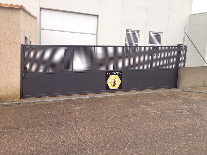 Antonio Mu&ntilde;oz Olmos - Carpinter&iacute;a Met&aacute;lica 5