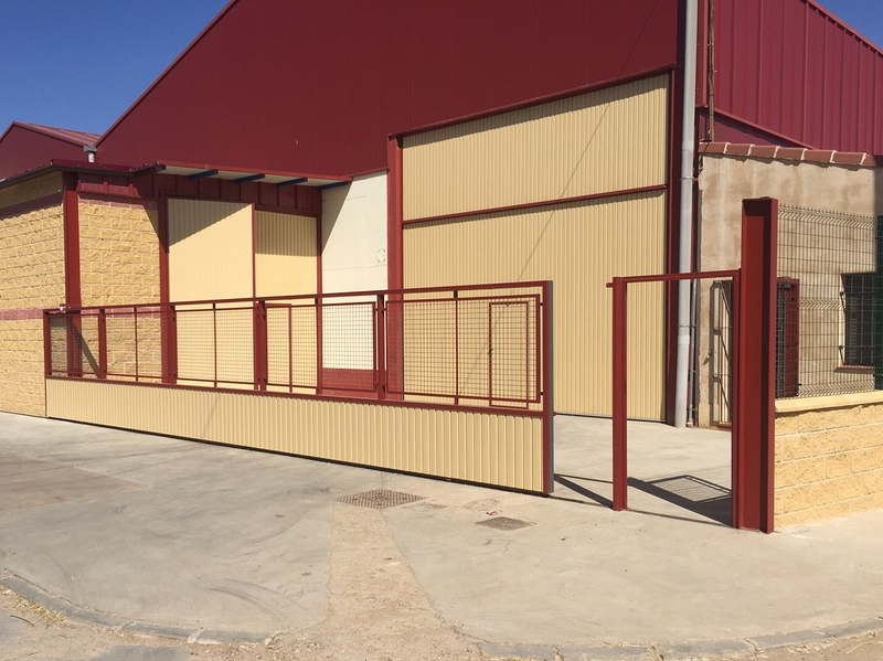 Antonio Mu&ntilde;oz Olmos - Carpinter&iacute;a Met&aacute;lica 8