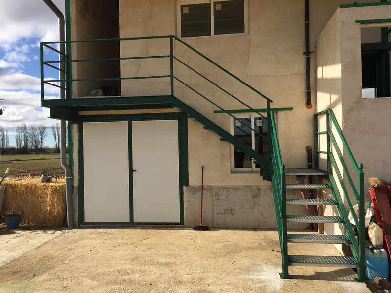 Antonio Mu&ntilde;oz Olmos - Carpinter&iacute;a Met&aacute;lica 38