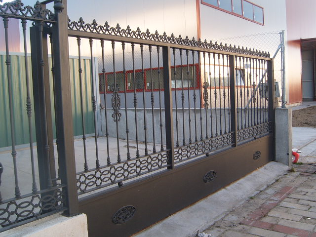 Antonio Mu&ntilde;oz Olmos - Carpinter&iacute;a Met&aacute;lica 9