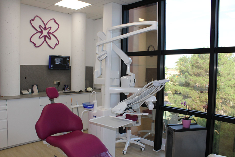 Cl&iacute;nica Dental Noray Internacional CLINICAS DENTALES