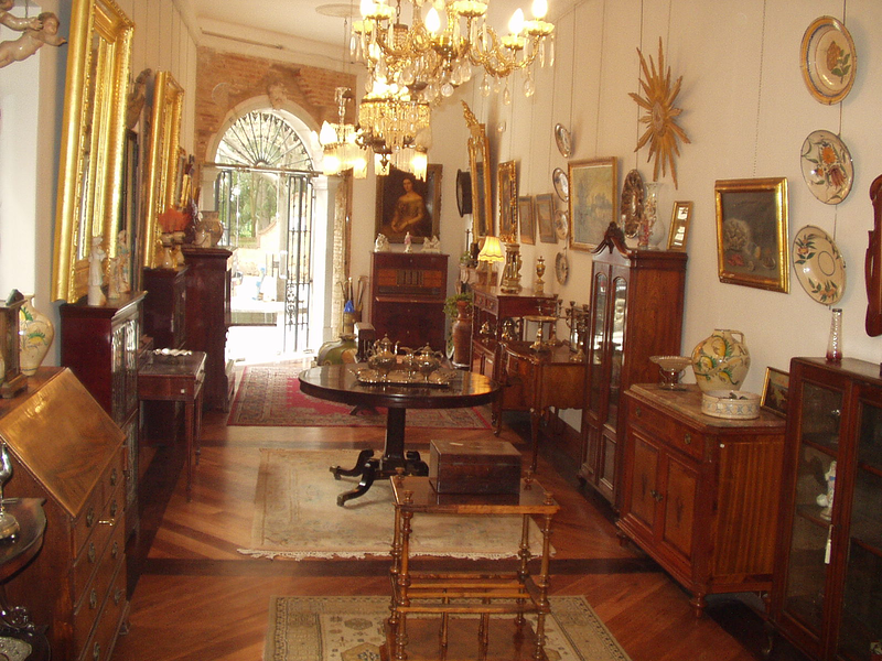 Antig&uuml;edades Cambalache & Gardimar 3