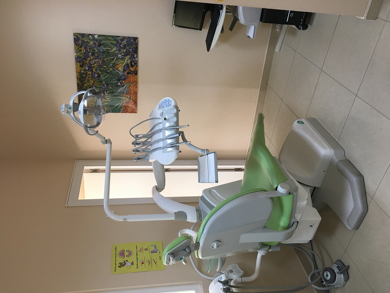 Clínica Dental Doctora Amparo Sierra Alonso 2