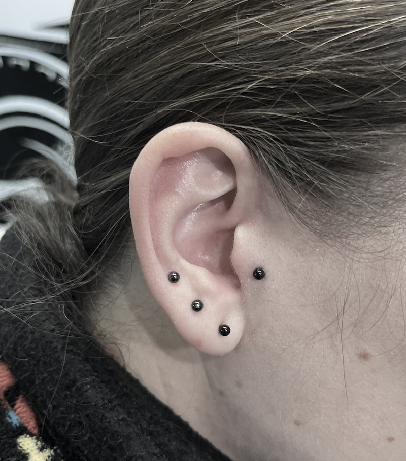 C&uacute;bico Piercing Tattoo 6