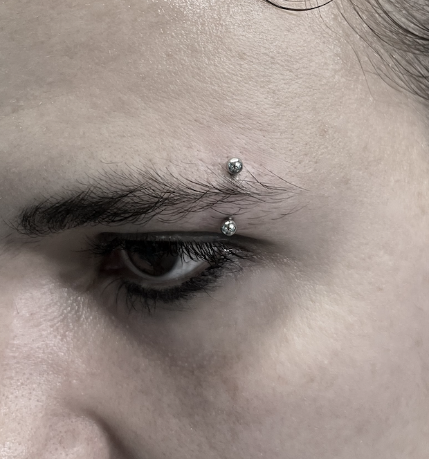 C&uacute;bico Piercing Tattoo 14