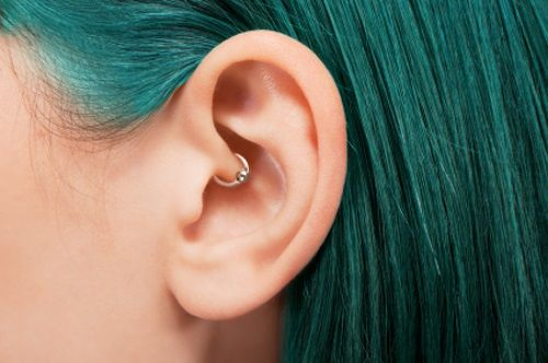 C&uacute;bico Piercing Tattoo 33