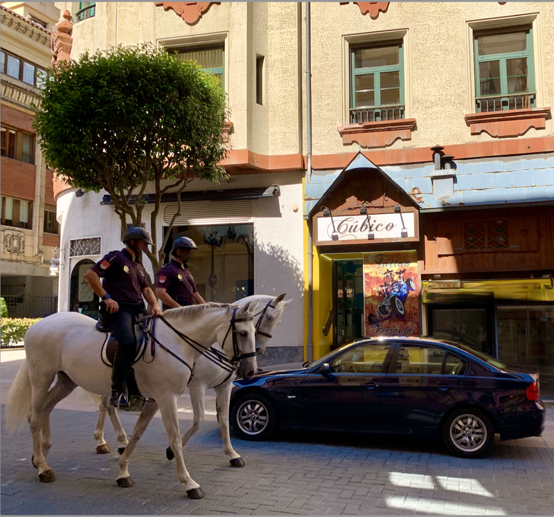 C&uacute;bico Piercing Tattoo 37