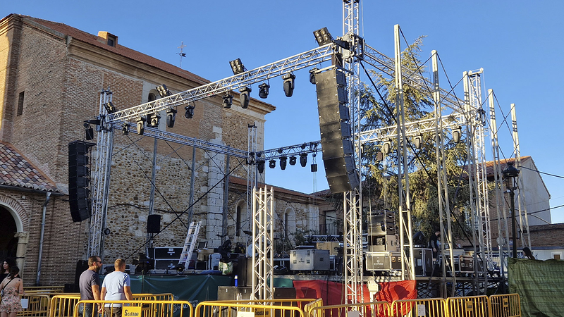 DCPRO S.L. Sonido e Iluminación Profesional 23