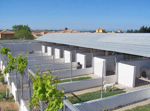 Residencia de Mascotas Los Perales ANIMALES DE COMPAÑIA: CRIA Y RESIDENCIAS