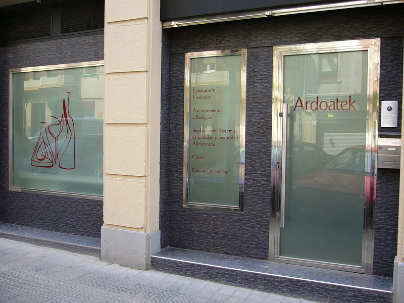 Ardoatek S.L. VITIVINICULTURA: ASESORIAS TECNICAS