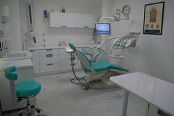 Clínica Dental Dr. Jesús García Merino JAEN Clínica Dental Dr. Jesús García Merino JAEN