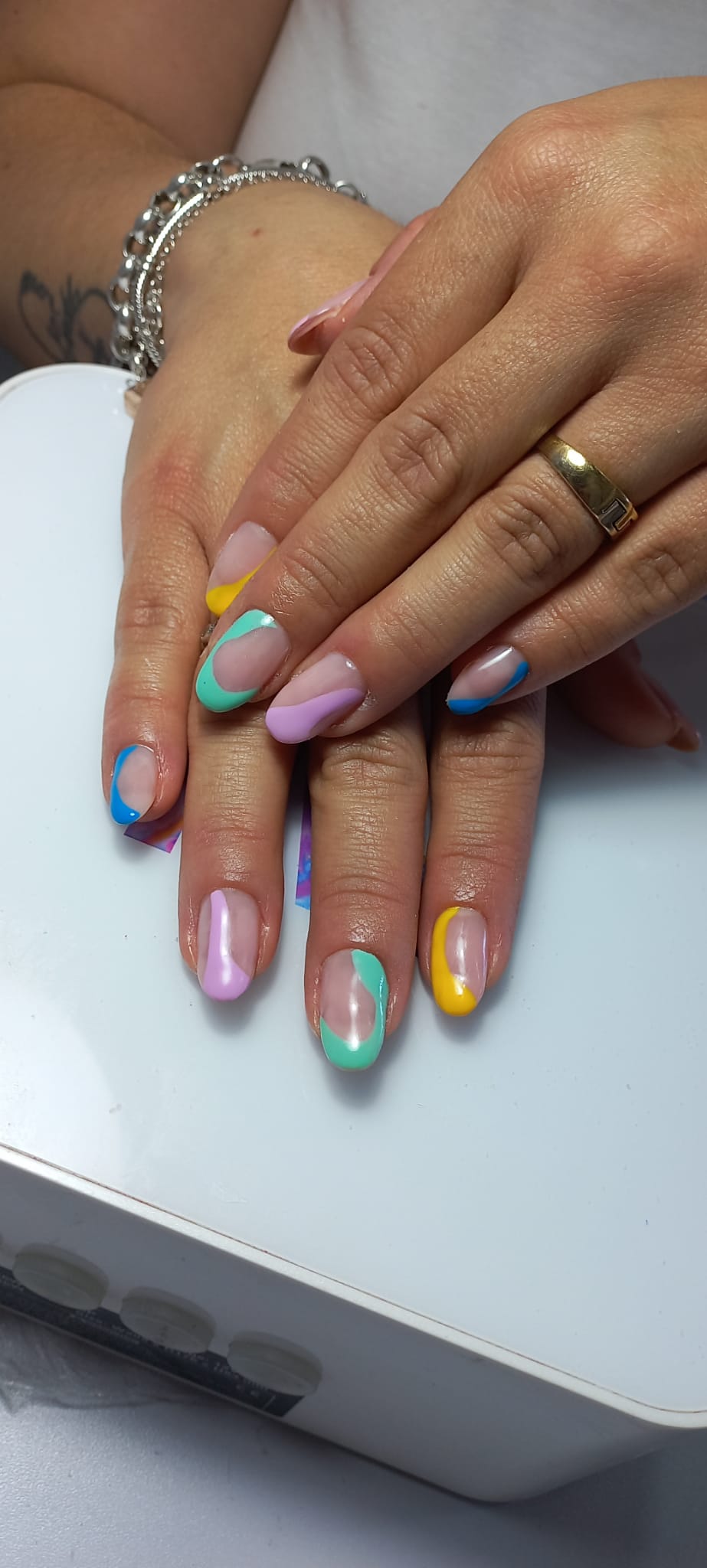 Peluquer&iacute;a y Barber&iacute;a Enredos 9