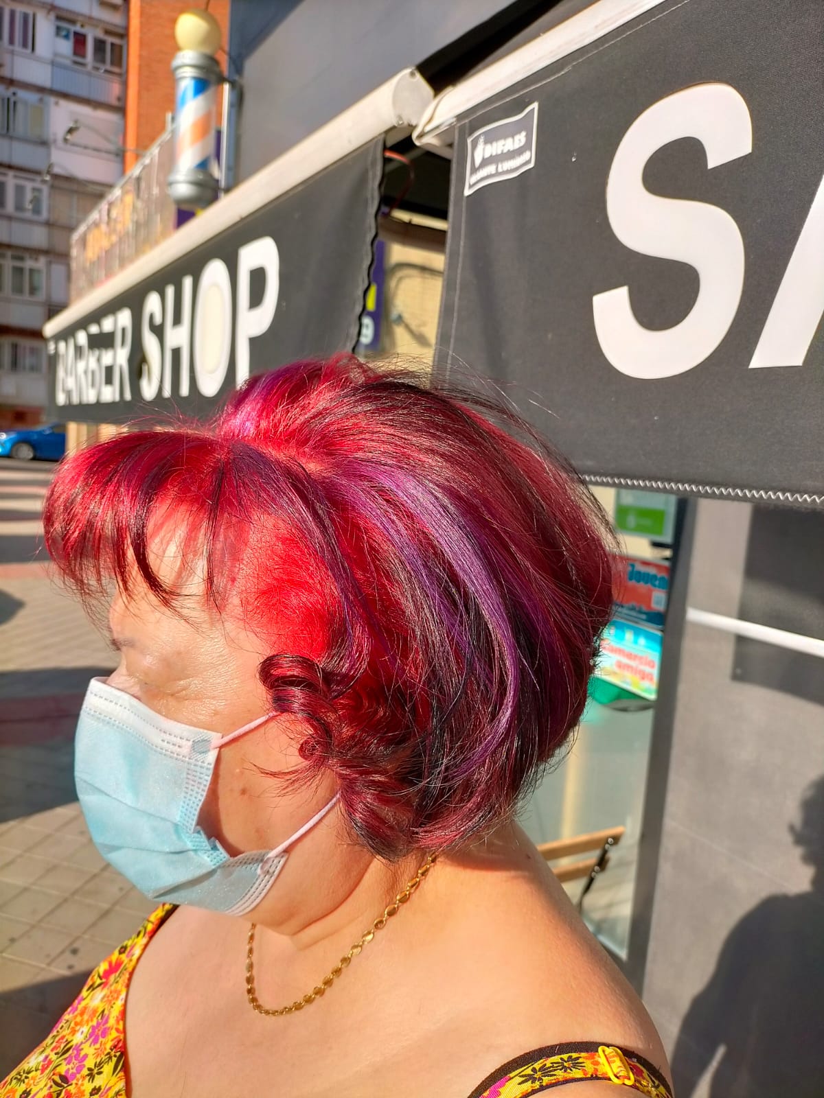 Peluquer&iacute;a y Barber&iacute;a Enredos 42