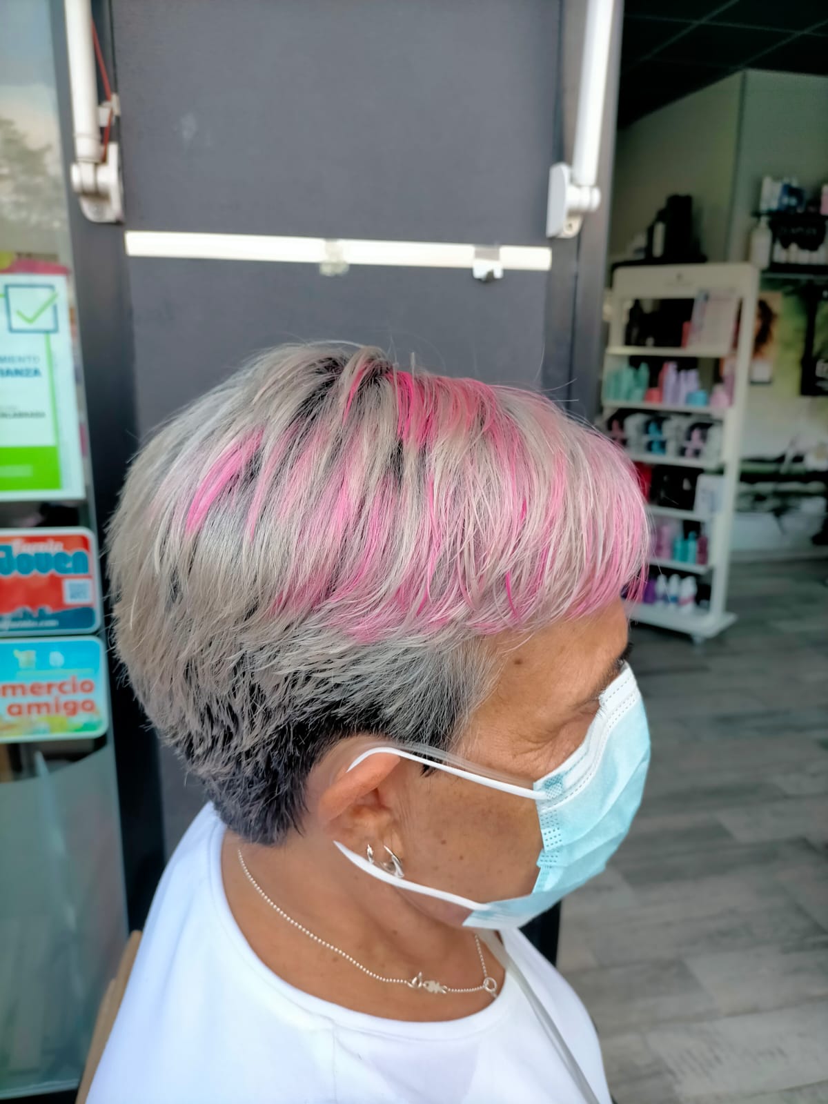 Peluquer&iacute;a y Barber&iacute;a Enredos 41