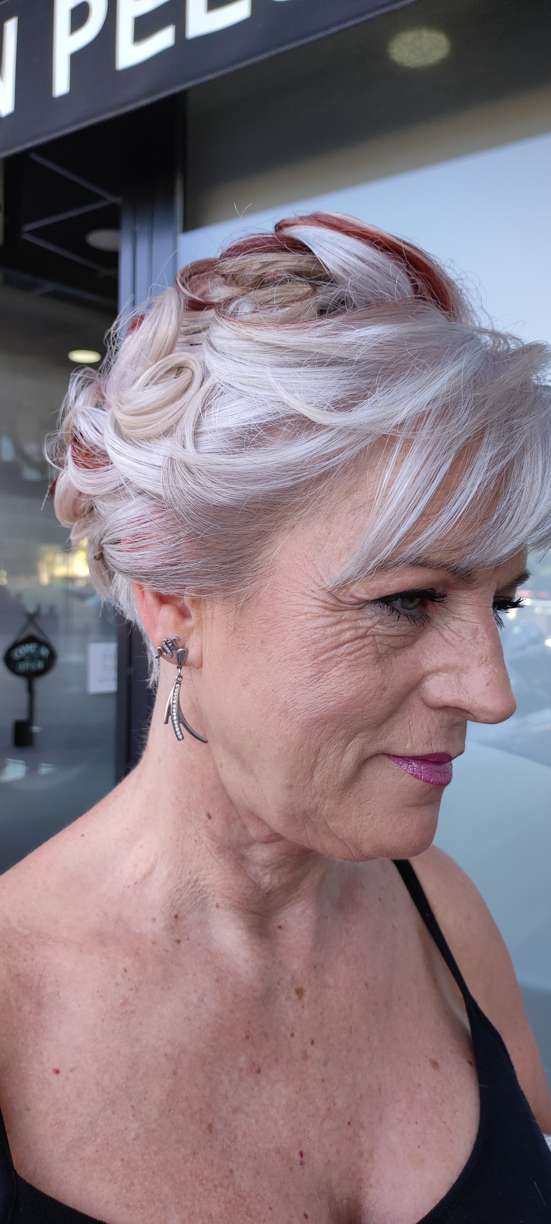 Peluquer&iacute;a y Barber&iacute;a Enredos 24