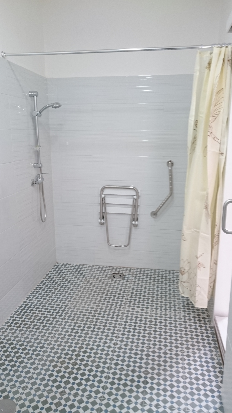 Instalaciones y Reformas Integrales J.R. Agundez y Lantero 13